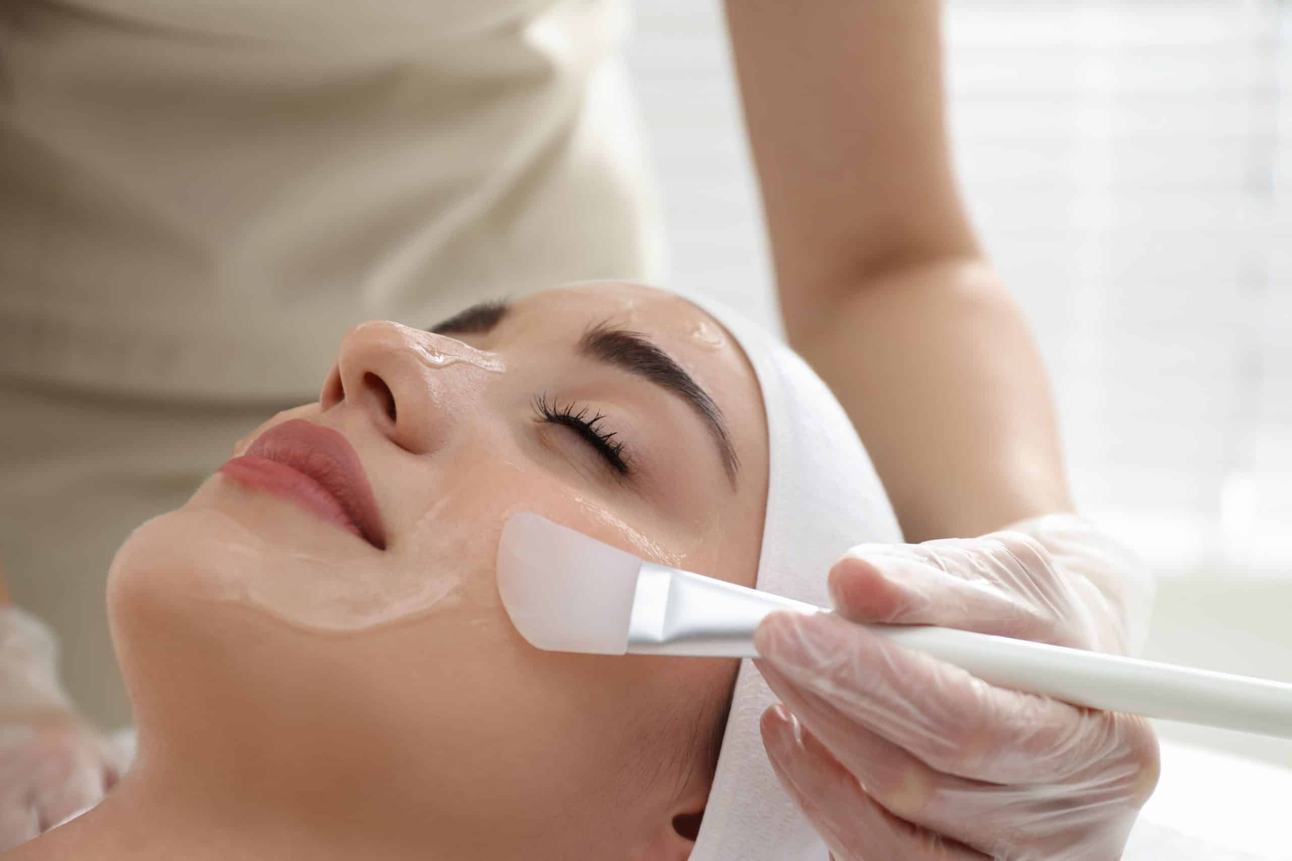 Why The Perfect Derma Peel Stands Out Among Other Chemical Peels